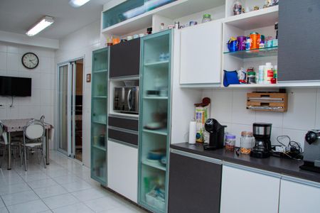 Apartamento à venda com 223m², 4 quartos e 4 vagasCozinha
