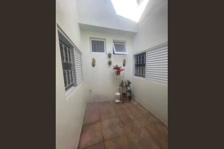 Casa à venda com 177m², 4 quartos e 2 vagas Casa à venda com 177m², 4 quartos e 2 vagasFoto 07