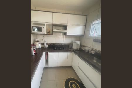 Casa à venda com 177m², 4 quartos e 2 vagas Casa à venda com 177m², 4 quartos e 2 vagasFoto 09