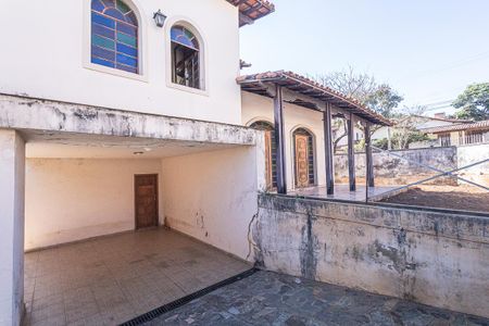 Casa à venda com 157m², 4 quartos e 4 vagasGaragem