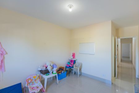 Casa à venda com 130m², 3 quartos e 2 vagasSuíte 