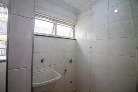 Apartamento à venda com 75m², 2 quartos e 1 vagaÁrea de Serviço