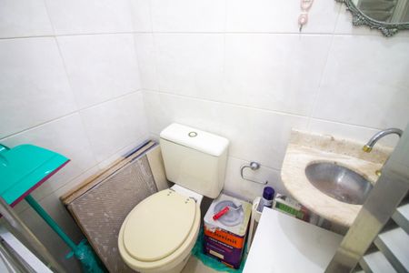 Apartamento à venda com 75m², 2 quartos e 1 vagaBanheiro de Serviço