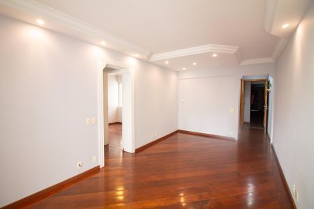 Apartamento à venda com 75m², 2 quartos e 1 vagaSala / Sala de Jantar