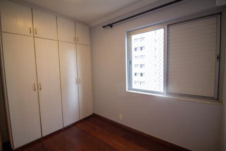 Apartamento à venda com 75m², 2 quartos e 1 vagaQuarto 2