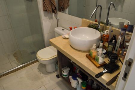 Apartamento à venda com 92m², 3 quartos e 1 vagaBanheiro da Suíte