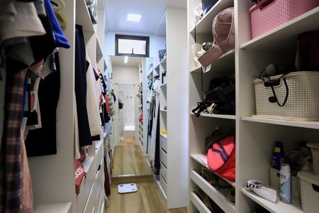 Casa à venda com 190m², 3 quartos e 2 vagasCloset da suíte