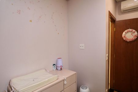 Casa à venda com 190m², 3 quartos e 2 vagasQuarto