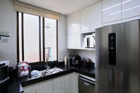 Casa à venda com 190m², 3 quartos e 2 vagasCozinha