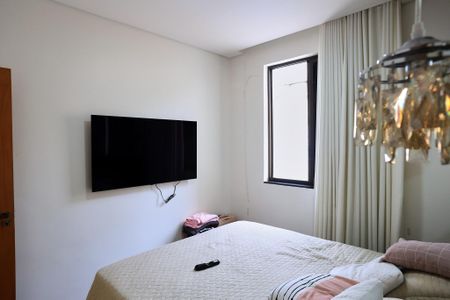 Casa à venda com 190m², 3 quartos e 2 vagasSuíte