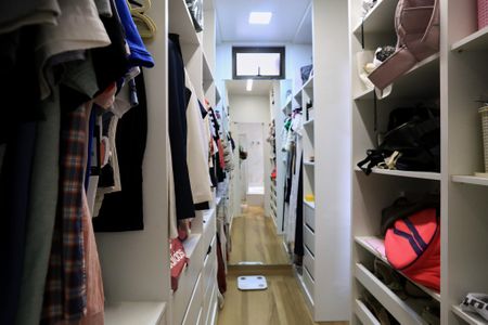 Casa à venda com 190m², 3 quartos e 2 vagasCloset da suíte