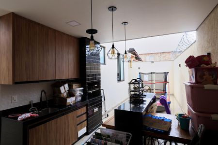 Casa à venda com 190m², 3 quartos e 2 vagasChurrasqueira