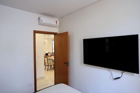 Casa à venda com 190m², 3 quartos e 2 vagasSuíte