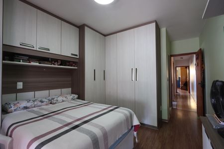 Casa à venda com 170m², 4 quartos e 2 vagasSuíte 1