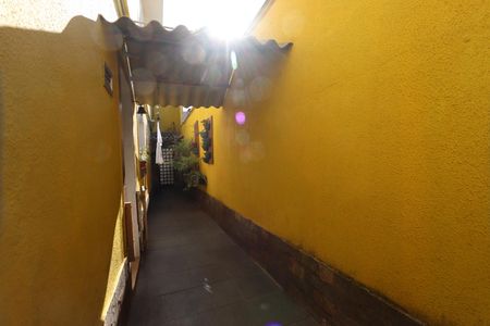 Casa à venda com 170m², 4 quartos e 2 vagasQuintal