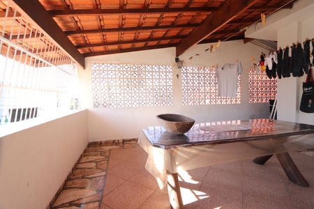 Casa à venda com 170m², 4 quartos e 2 vagasVaranda da Suíte 1