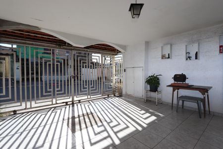 Casa à venda com 170m², 4 quartos e 2 vagasGaragem