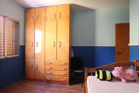 Casa à venda com 170m², 4 quartos e 2 vagasQuarto 2