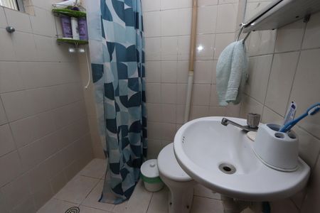 Casa à venda com 170m², 4 quartos e 2 vagasBanheiro da Suíte da Edícula