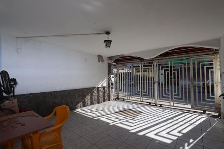 Casa à venda com 170m², 4 quartos e 2 vagasGaragem