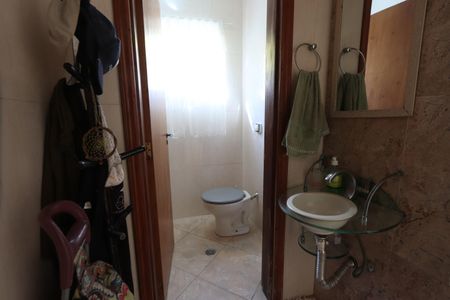 Casa à venda com 170m², 4 quartos e 2 vagasLavabo da Sala