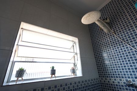 Casa à venda com 170m², 4 quartos e 2 vagasBanheiro Social