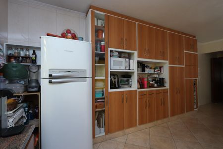 Casa à venda com 170m², 4 quartos e 2 vagasCozinha