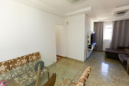 Apartamento à venda com 85m², 3 quartos e 2 vagas Apartamento à venda com 85m², 3 quartos e 2 vagasSala de Jantar