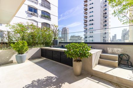 Apartamento à venda com 290m², 3 quartos e 2 vagas Apartamento à venda com 290m², 3 quartos e 2 vagasTerraço - Piscina