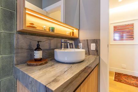 Apartamento à venda com 290m², 3 quartos e 2 vagas Apartamento à venda com 290m², 3 quartos e 2 vagasBanheiro