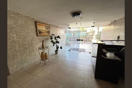 Apartamento à venda com 70m², 2 quartos e 1 vagaHall de entrada