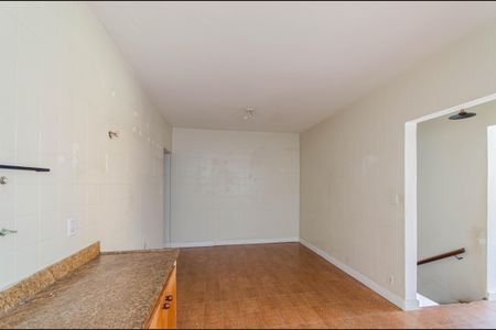 Casa à venda com 257m², 3 quartos e 3 vagasCozinha