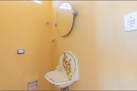 Casa à venda com 257m², 3 quartos e 3 vagasLavabo