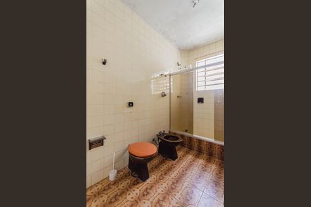 Casa à venda com 257m², 3 quartos e 3 vagasBanheiro