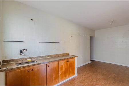 Casa à venda com 257m², 3 quartos e 3 vagasCozinha