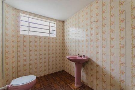 Casa à venda com 257m², 3 quartos e 3 vagasBanheiro de serviço