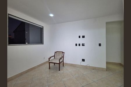 Casa de condomínio à venda com 70m², 2 quartos e sem vagaSala