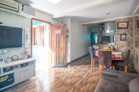 Casa à venda com 87m², 3 quartos e 2 vagasSala
