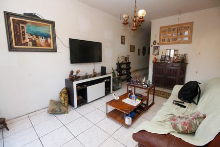 Casa à venda com 157m², 3 quartos e 3 vagasSala