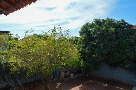 Casa à venda com 350m², 3 quartos e 5 vagas Casa à venda com 350m², 3 quartos e 5 vagasVista da Varanda