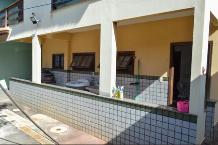 Casa à venda com 350m², 3 quartos e 5 vagas Casa à venda com 350m², 3 quartos e 5 vagasÁrea de Serviço