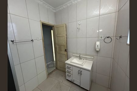 Casa à venda com 153m², 3 quartos e 2 vagasBanheiro