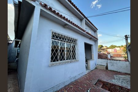 Casa à venda com 153m², 3 quartos e 2 vagasFachada