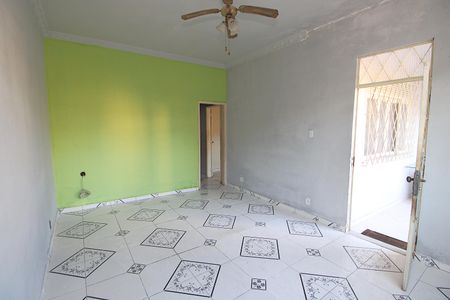 Casa à venda com 153m², 3 quartos e 2 vagasSala