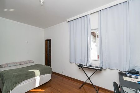 Casa à venda com 400m², 4 quartos e 3 vagas Casa à venda com 400m², 4 quartos e 3 vagasSuíte 2