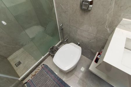 Casa à venda com 400m², 4 quartos e 3 vagas Casa à venda com 400m², 4 quartos e 3 vagasBanheiro da Suíte 4