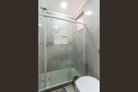 Casa à venda com 400m², 4 quartos e 3 vagas Casa à venda com 400m², 4 quartos e 3 vagasBanheiro da Suíte 4