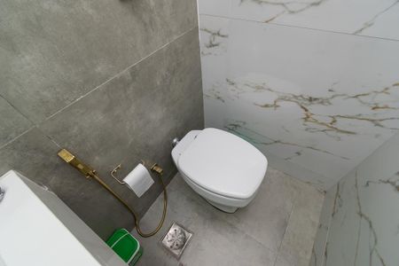 Casa à venda com 400m², 4 quartos e 3 vagas Casa à venda com 400m², 4 quartos e 3 vagasLavabo