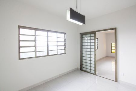 Casa para alugar com 70m², 3 quartos e 1 vaga Casa para alugar com 70m², 3 quartos e 1 vagaSala de Jantar