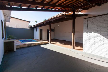 Casa para alugar com 70m², 3 quartos e 1 vaga Casa para alugar com 70m², 3 quartos e 1 vagaQuintal